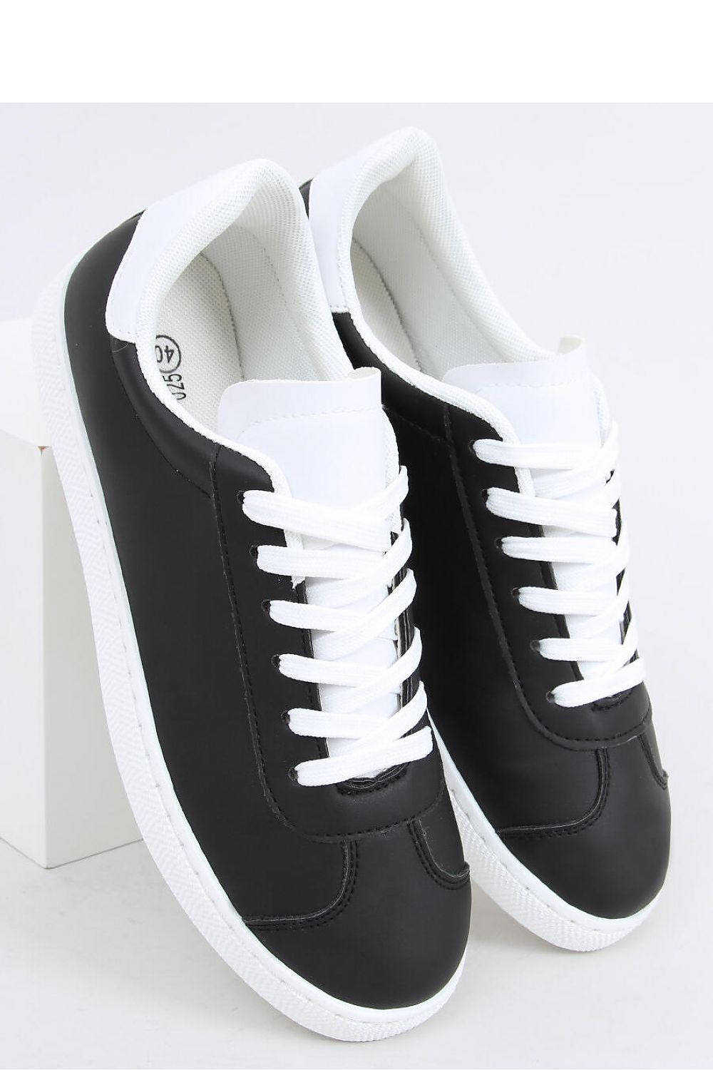  Sneakers model 161973 Inello 