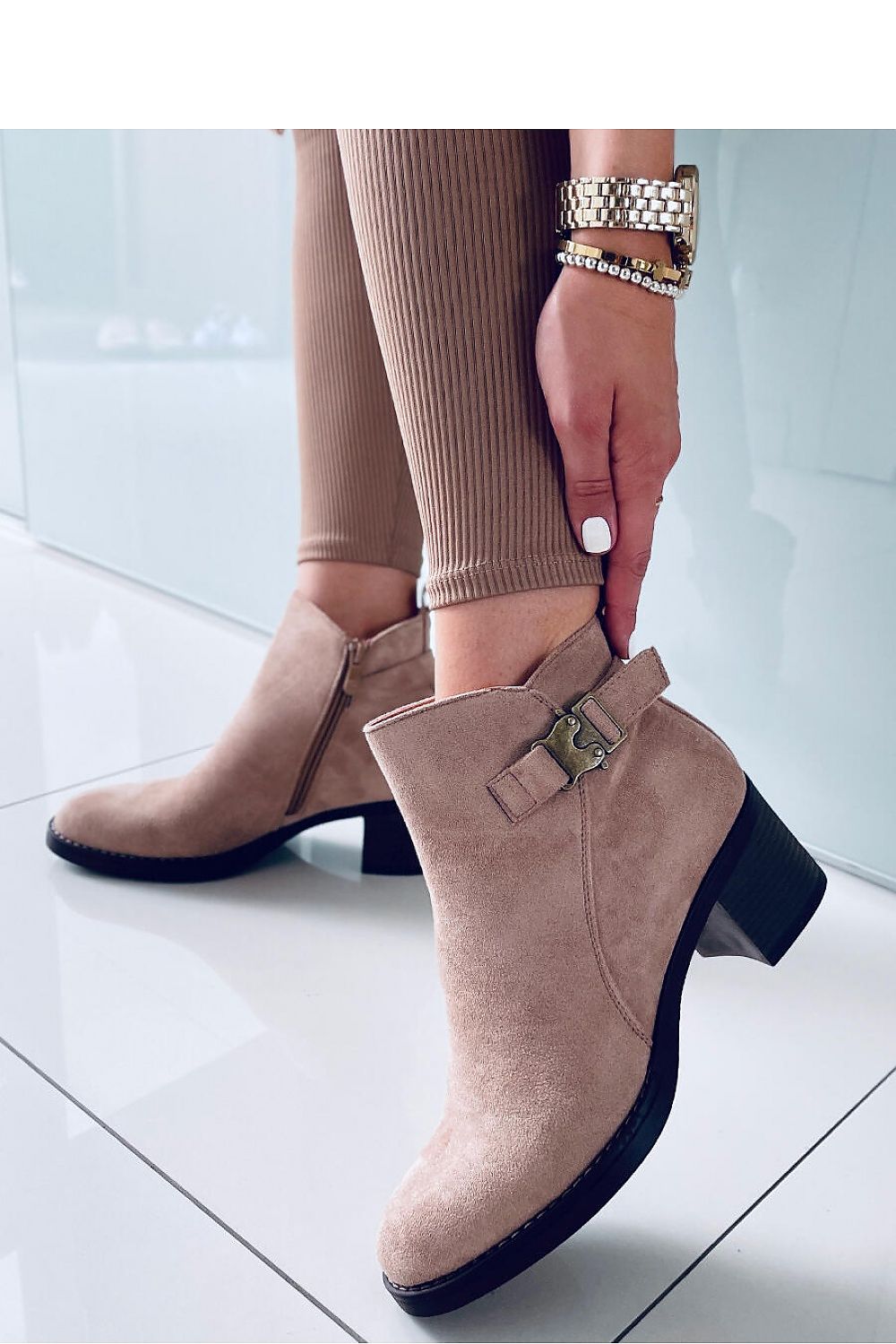  Heel boots model 170305 Inello 
