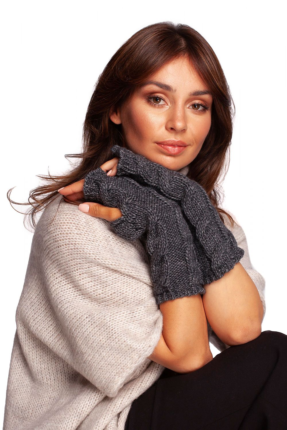  Gloves model 171233 BE Knit 